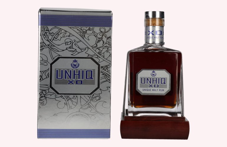 Unhiq XO Unique Malt Rum 42% Vol. 0,5l en boîte cadeau