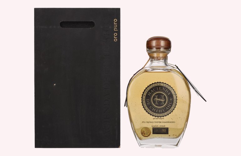 Hacienda de Chihuahua Sotol Añejo met Blattgold 38% Vol. 0,7l in Holzkiste